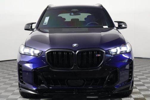 2025 BMW X5 M60i