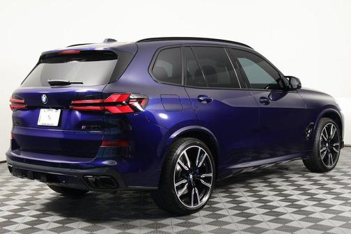 2025 BMW X5 M60i