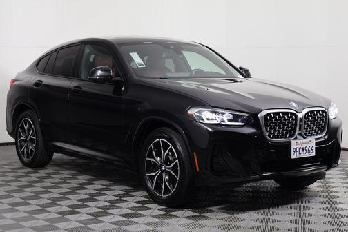 2023 BMW X4 xDrive30i