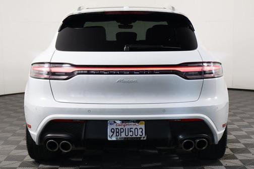 2022 Porsche Macan Base