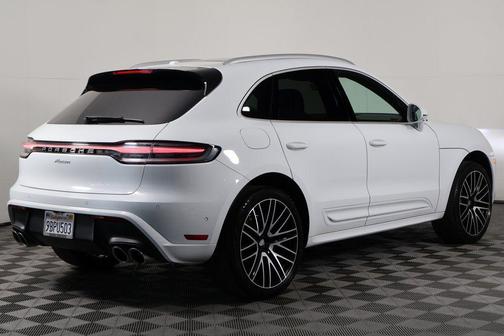 2022 Porsche Macan Base