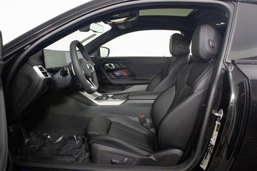 2025 BMW 230 i xDrive