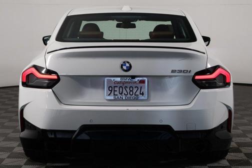 2023 BMW 230 i