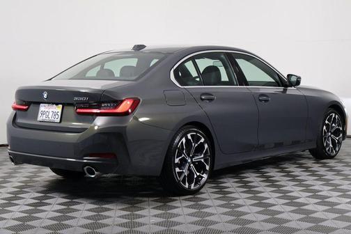 2025 BMW 330 i
