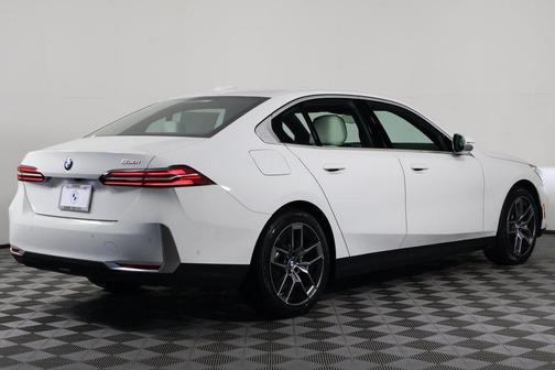 2026 BMW 530 i