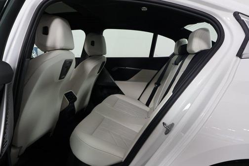 2026 BMW 530 i