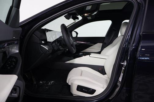 2026 BMW 540 i xDrive