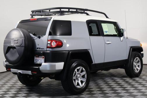 2014 Toyota FJ Cruiser Base