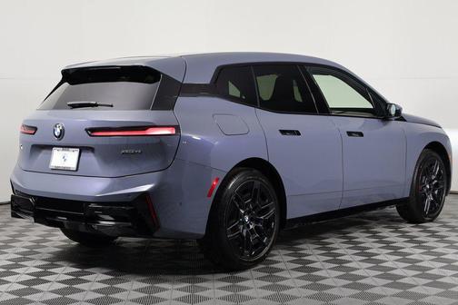 2026 BMW iX xDrive45