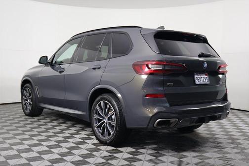2023 BMW X5 M50i