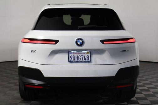 2025 BMW iX xDrive50