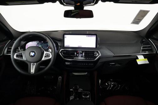 2025 BMW X4 xDrive30i