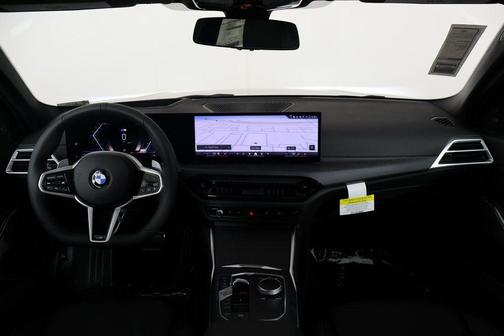 2026 BMW 330 i xDrive