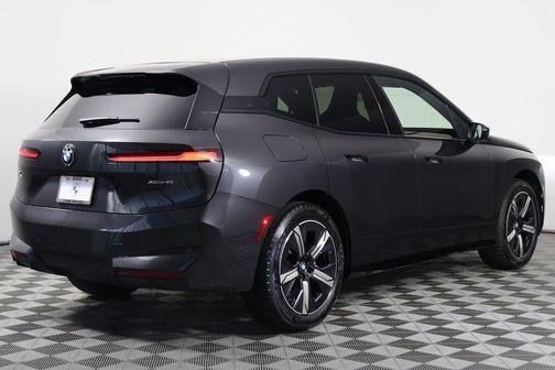 2026 BMW iX xDrive45