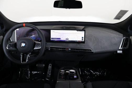 2026 BMW iX M70