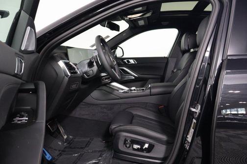 2026 BMW X6 M60i