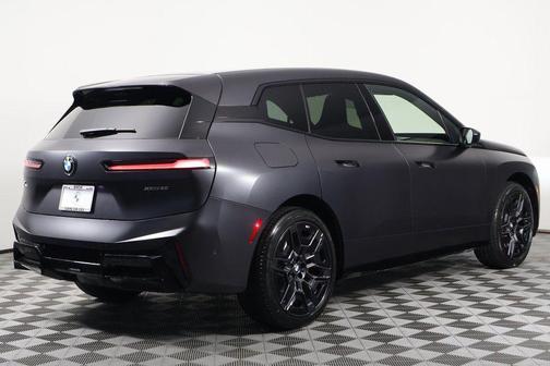 2026 BMW iX xDrive60