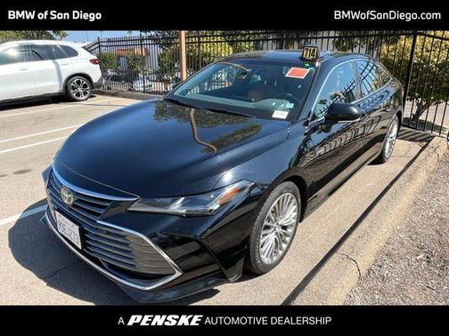 2019 Toyota Avalon Hybrid Limited