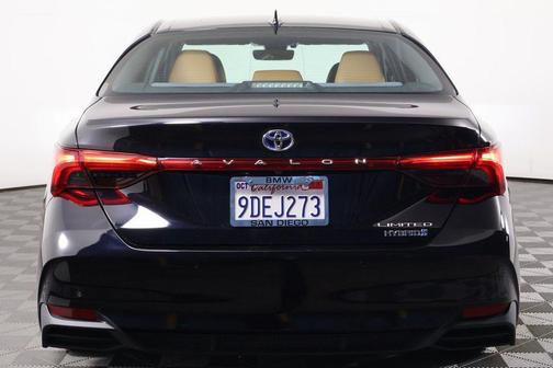 2019 Toyota Avalon Hybrid Limited