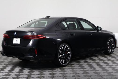 2026 BMW 550e 550e xDrive