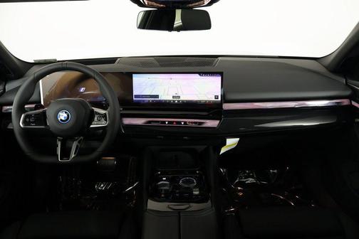 2026 BMW 550e 550e xDrive
