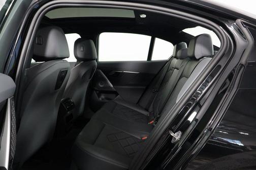 2026 BMW 550e 550e xDrive