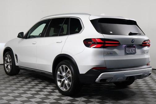 2025 BMW X5 sDrive40i