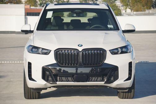 2026 BMW X5 sDrive40i