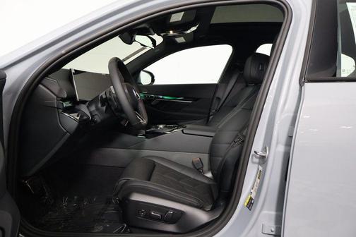 2026 BMW i5 eDrive40