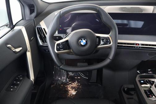 2026 BMW iX xDrive60