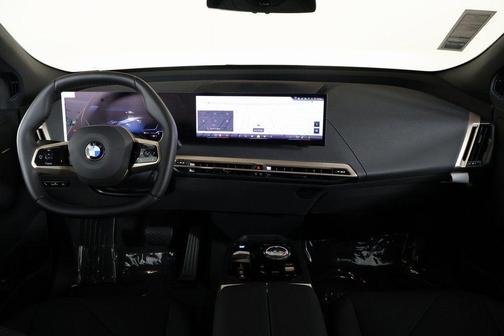 2026 BMW iX xDrive60