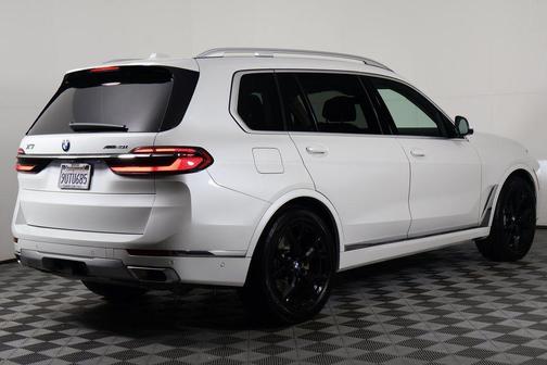 2026 BMW X7 