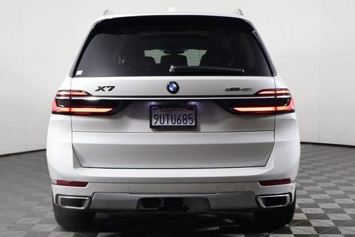 2026 BMW X7 