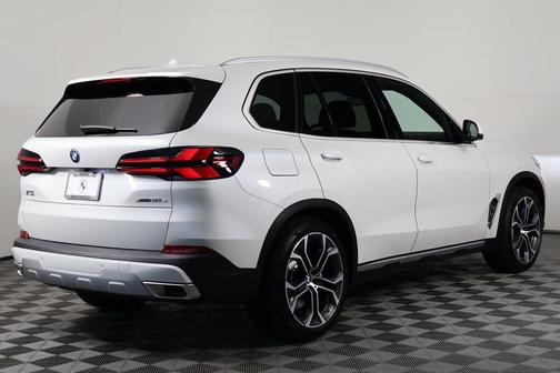 2026 BMW X5 PHEV xDrive50e