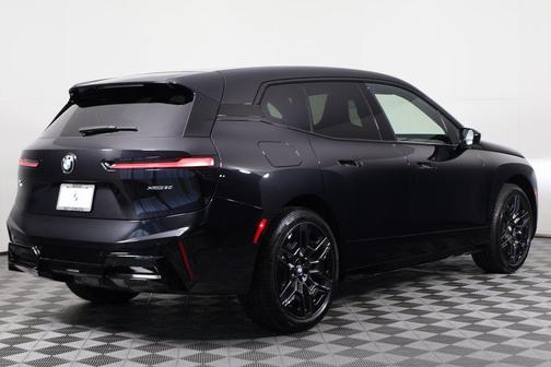 2026 BMW iX xDrive60