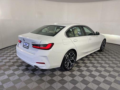 2025 BMW 330 i