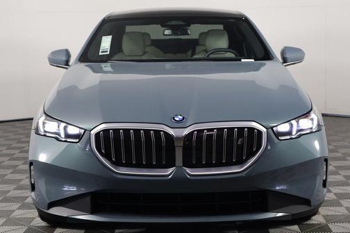 2024 BMW i5 eDrive40