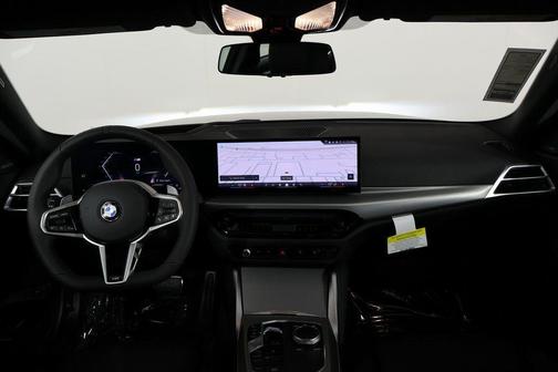 2025 BMW 230 i