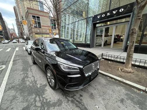 2022 Lincoln Corsair Standard