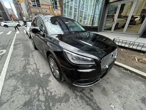 2022 Lincoln Corsair Standard