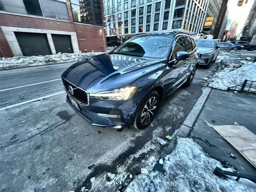 2023 Volvo XC60 B5 Core