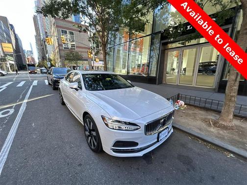 2025 Volvo S90 Plug-In Hybrid T8 Ultra