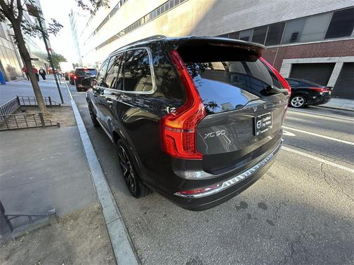 2024 Volvo XC90 B5 Plus Bright Theme