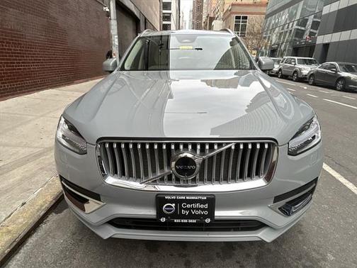 2025 Volvo XC90 Plug-In Hybrid T8 Plus 7-Seater