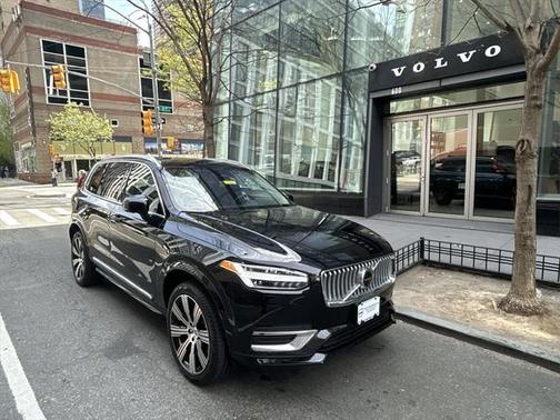 2025 Volvo XC90 B6 Plus 7-Seater