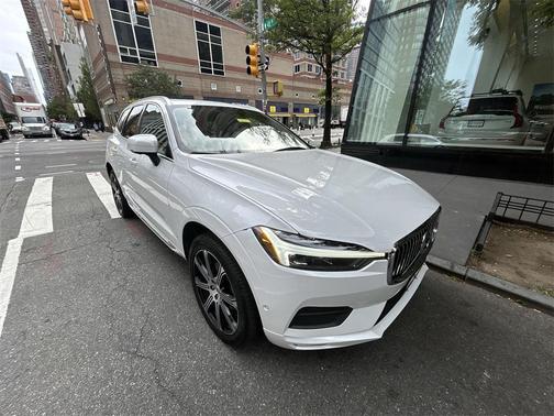 2021 Volvo XC60 T5 Inscription