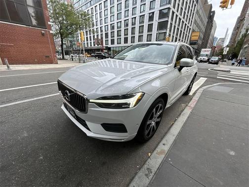 2021 Volvo XC60 T5 Inscription