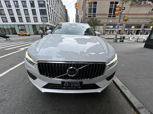 2021 Volvo XC60 T5 Inscription