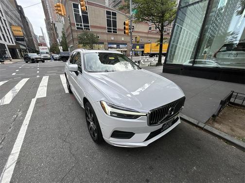 2021 Volvo XC60 T5 Inscription