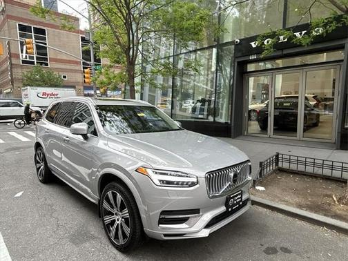 2024 Volvo XC90 Recharge Plug-In Hybrid T8 Ultimate Bright Theme 7-Seater